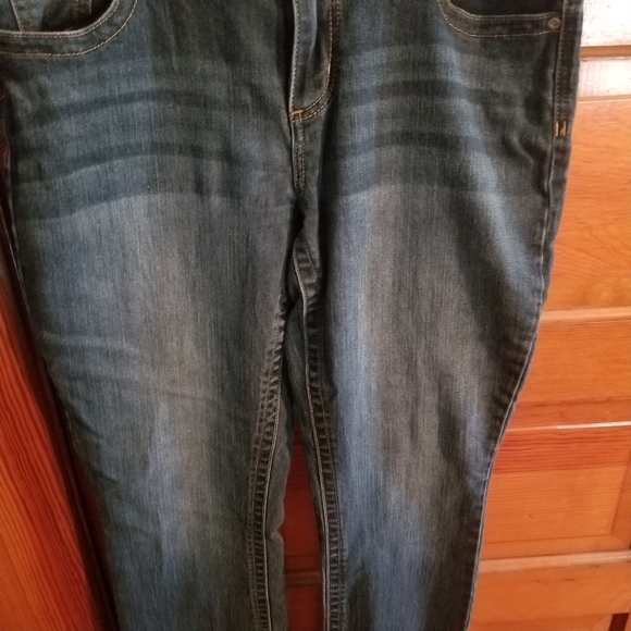 Maurices jeans.  Size 12.  Stretchy. - Picture 5 of 7